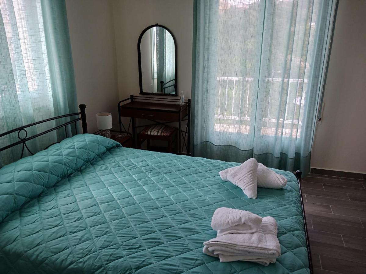 Fiore Rooms Akrotiri  外观 照片