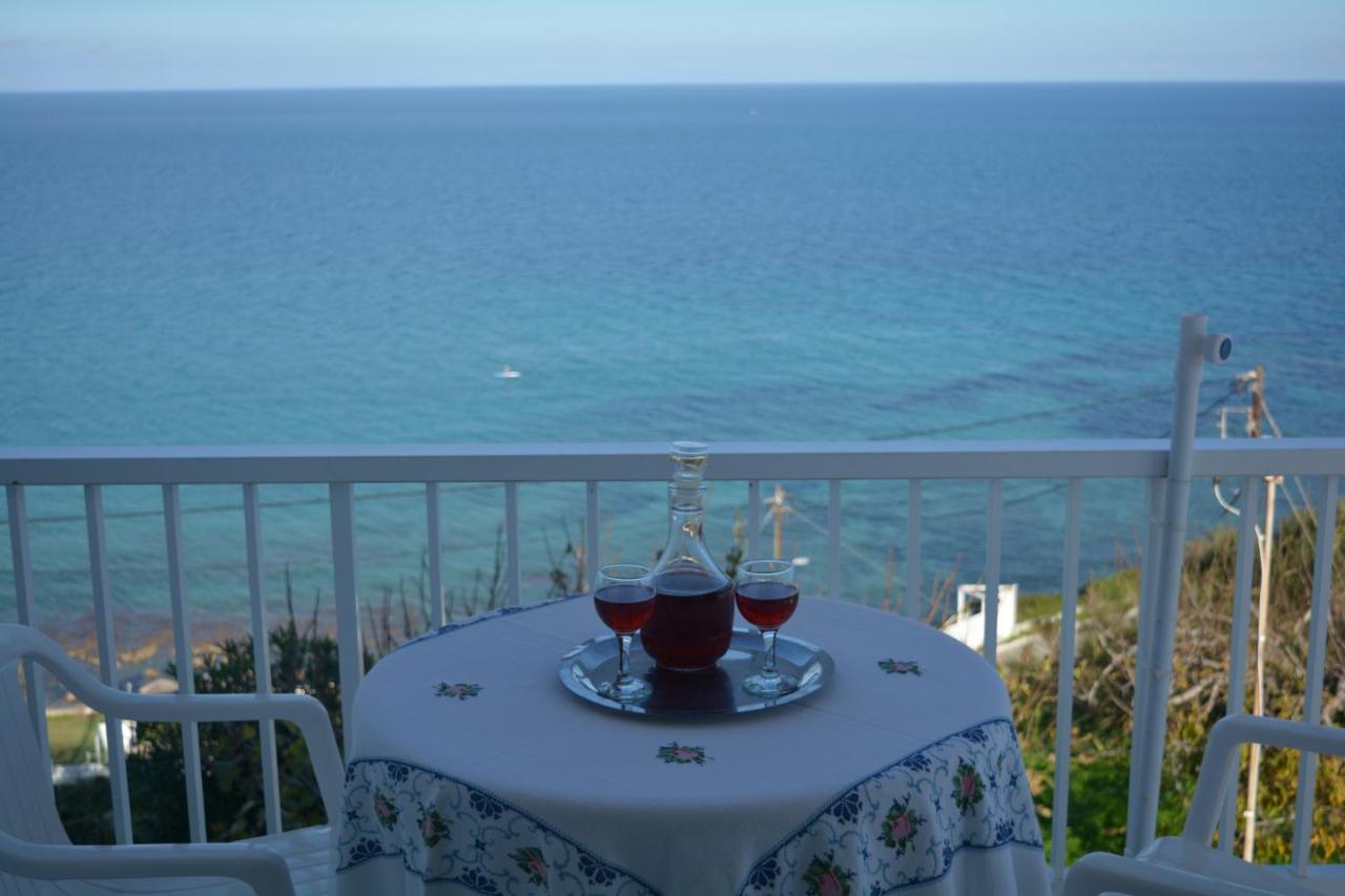 Fiore Rooms Akrotiri  外观 照片