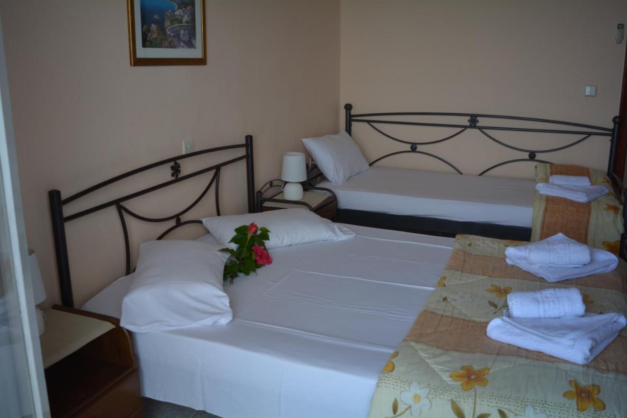 Fiore Rooms Akrotiri  外观 照片